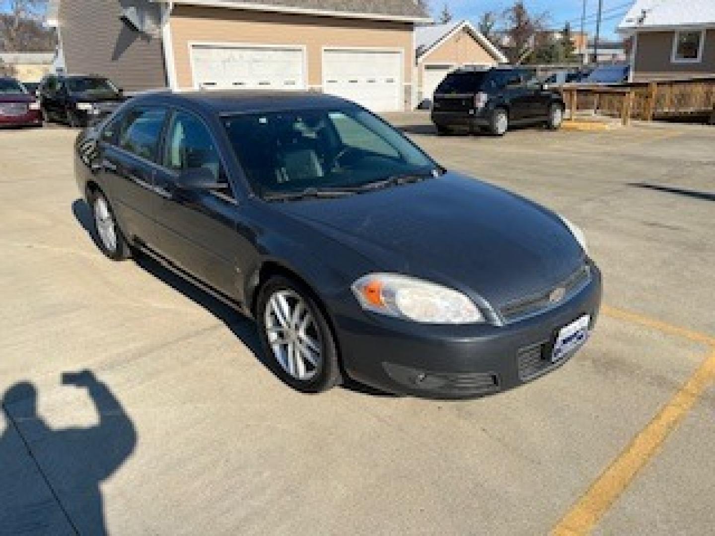 2008 Chevrolet Impala LTZ (2G1WU583289) with an 3.9L V6 OHV 12V FFV engine, 4-Speed Automatic Overdrive transmission, located at 923 Army Post Rd., Des Moines, IA, 50315, (515) 287-7732, 41.526928, -93.627419 - Photo#1